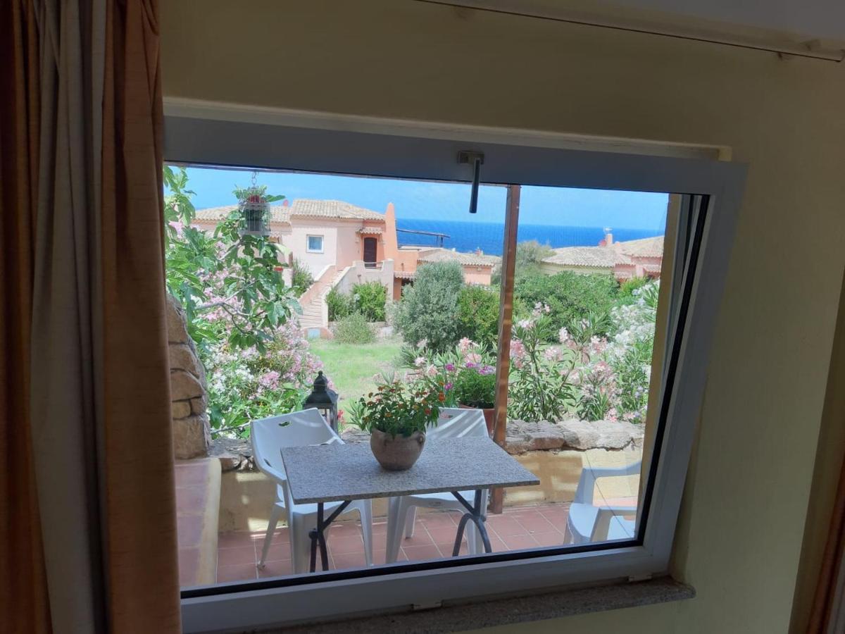 Appartamento Panoramico Calarossa Sardegna Изола Роса Екстериор снимка