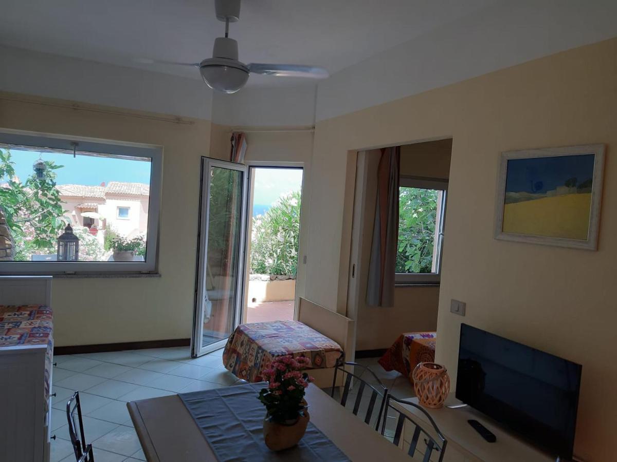 Appartamento Panoramico Calarossa Sardegna Изола Роса Екстериор снимка